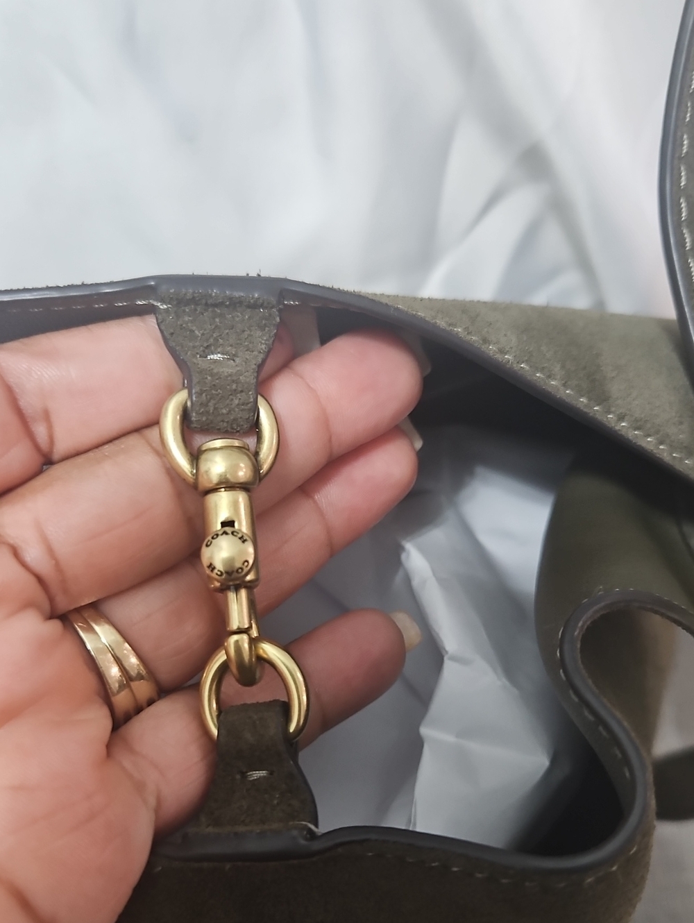 Coach Bleeker Olive Green Suede Shoulder Bucket Bag with Wristlet - Picture 3 of 13
